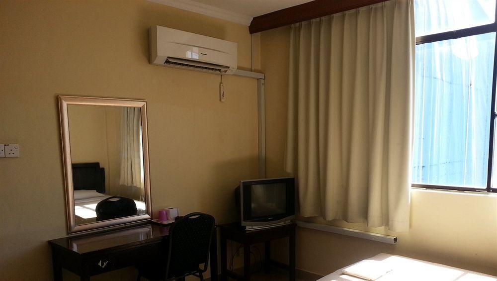 Hotel Iskandar Κότα Κιναμπαλού Εξωτερικό φωτογραφία