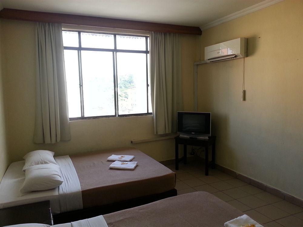 Hotel Iskandar Κότα Κιναμπαλού Εξωτερικό φωτογραφία