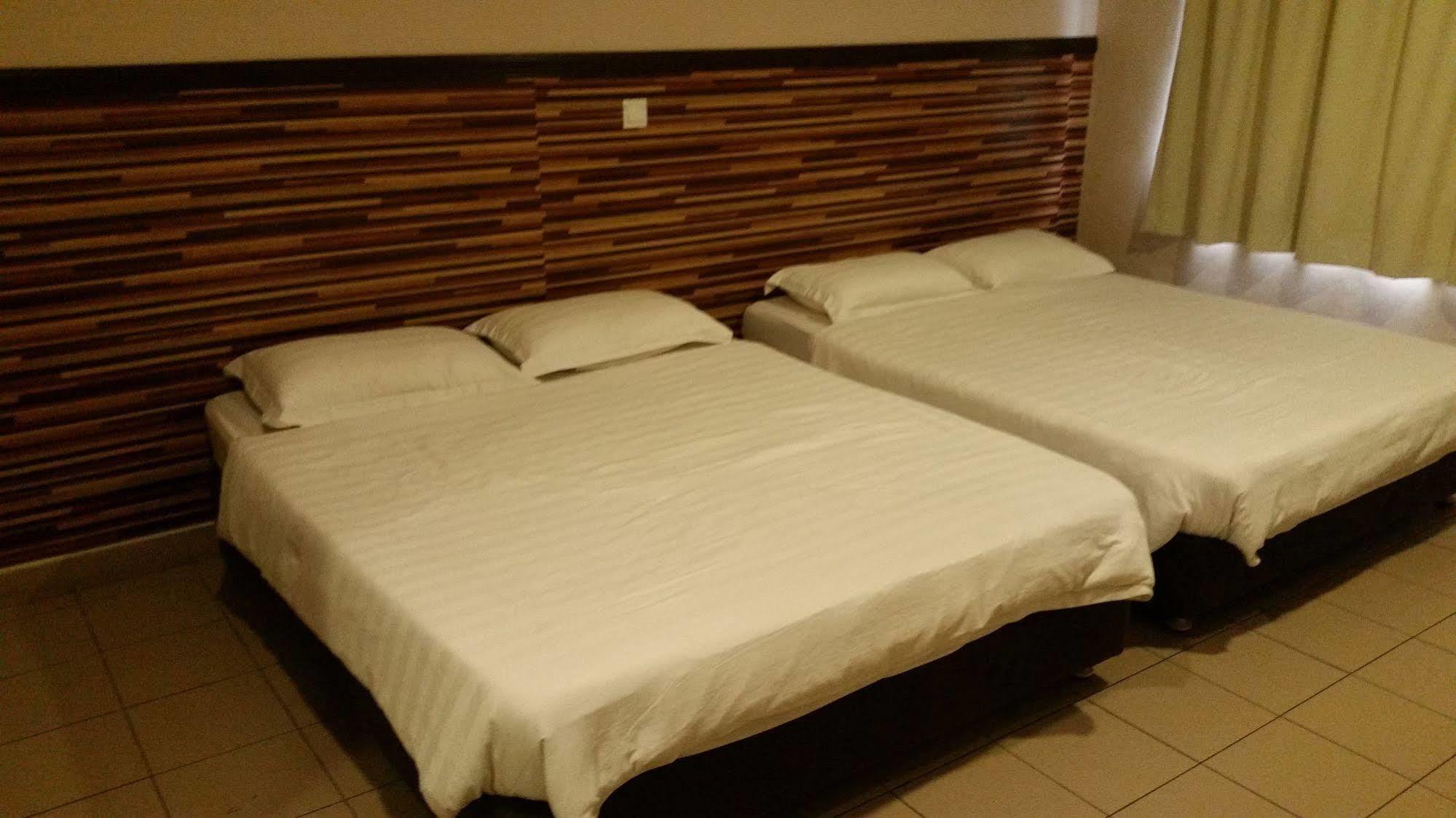 Hotel Iskandar Κότα Κιναμπαλού Εξωτερικό φωτογραφία